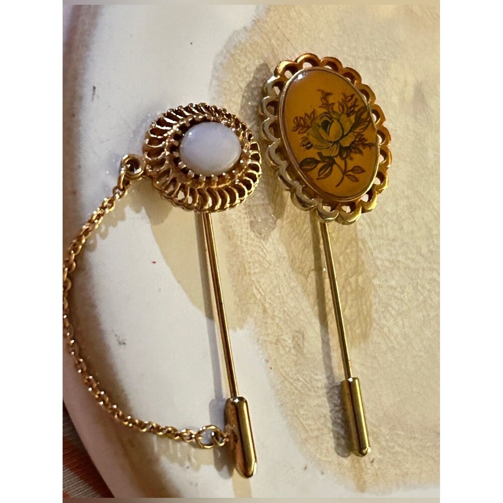 Round Floral Cameo Stick Pins Flower Bouquet & Gold Chain Clutch Attached